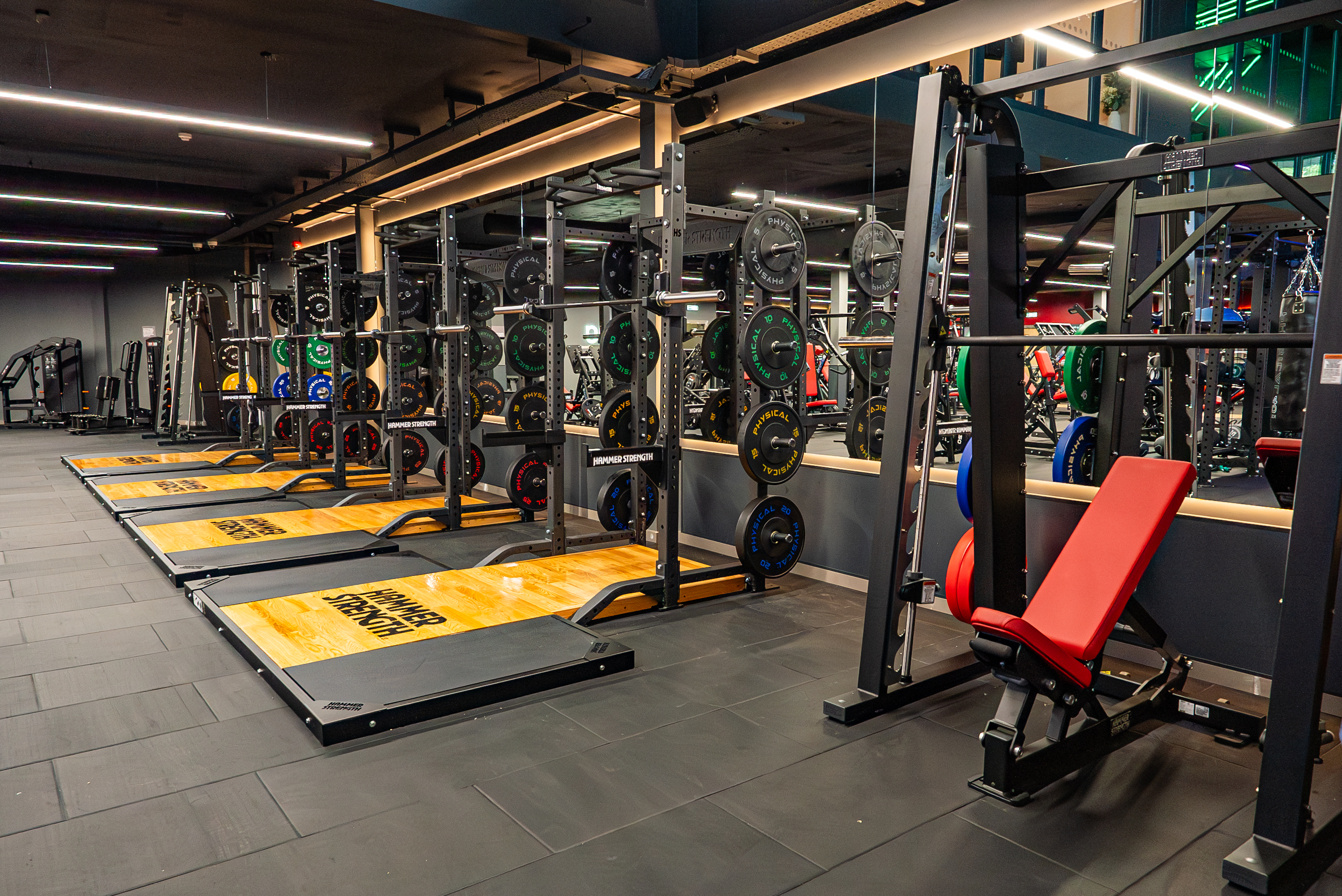 Snap Fitness Redditch - Squat Rack Zone